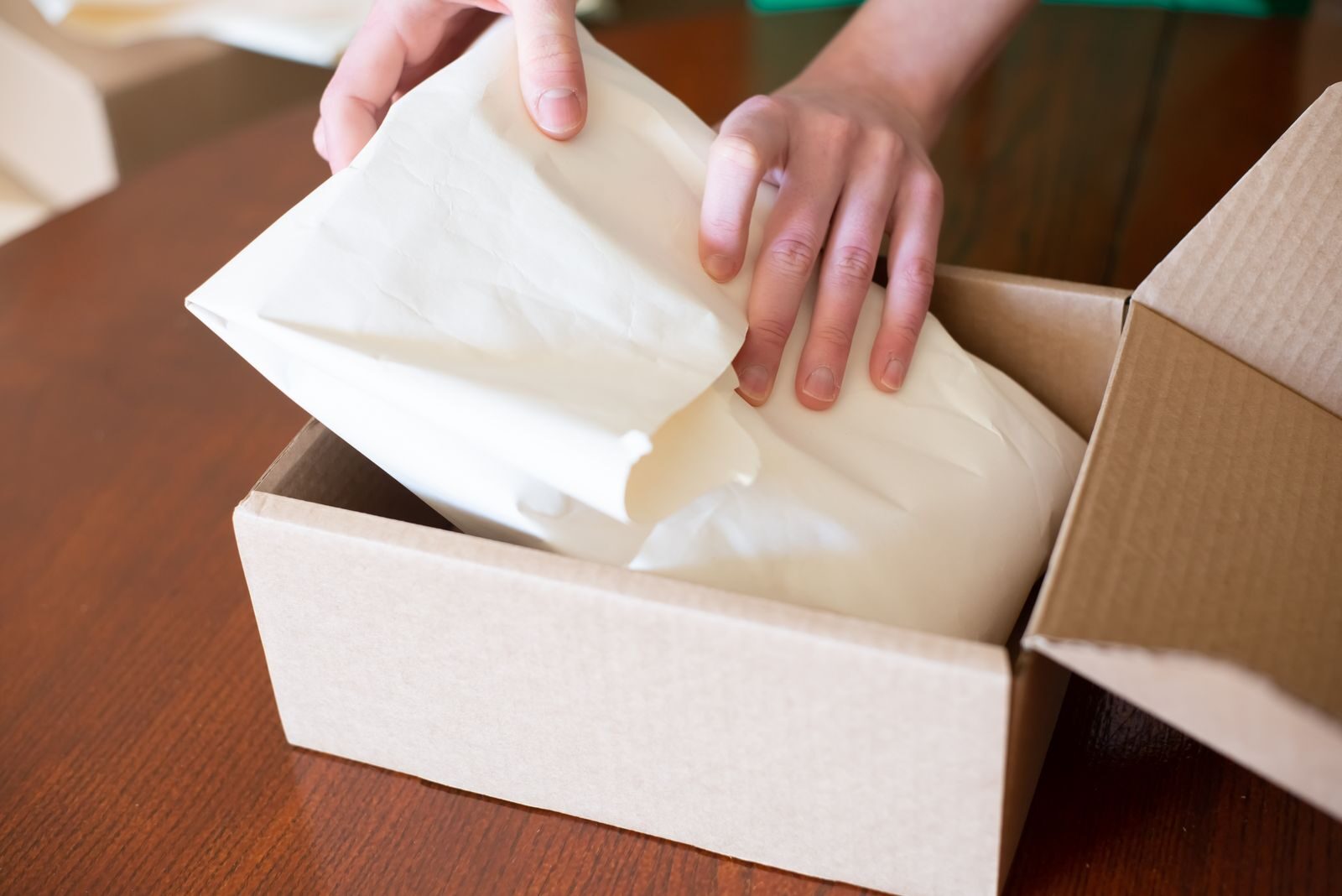 Pyme preparando el despacho de un pedido para un cliente del Estado